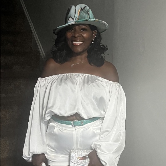 Meet your Posher, Cole - Picture 2 of 4